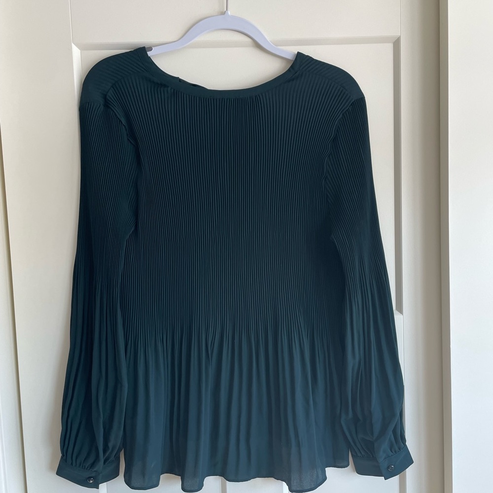 Adrianna Papell pleated long sleeve blouse, size L. - Picture 5 of 9